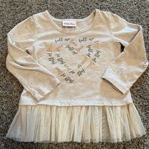 3/10$ 💜 Bundle Little Lass Full of Love shirt